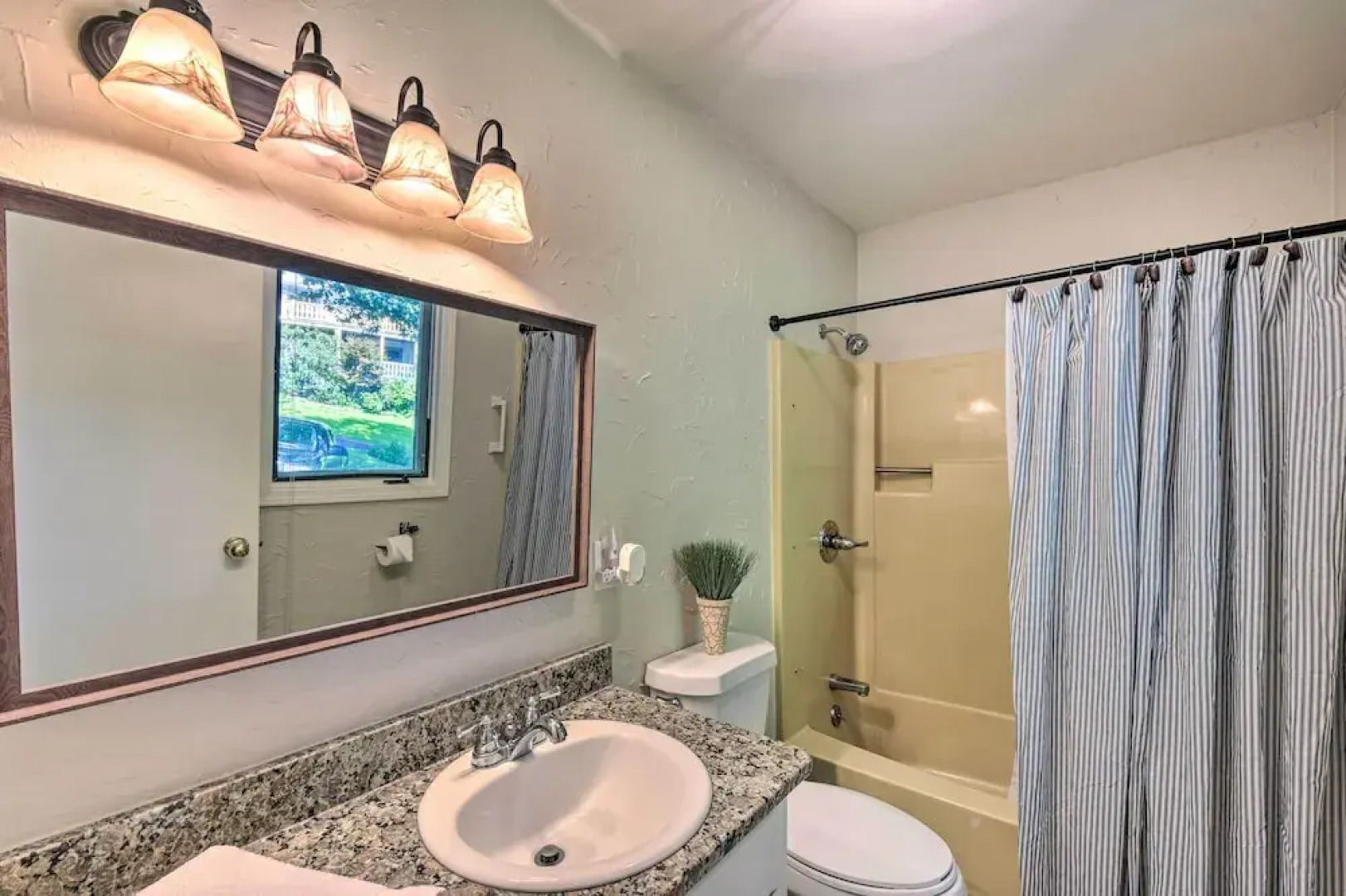 Stunning Dillard Home w/ Yard in Sky Valley!