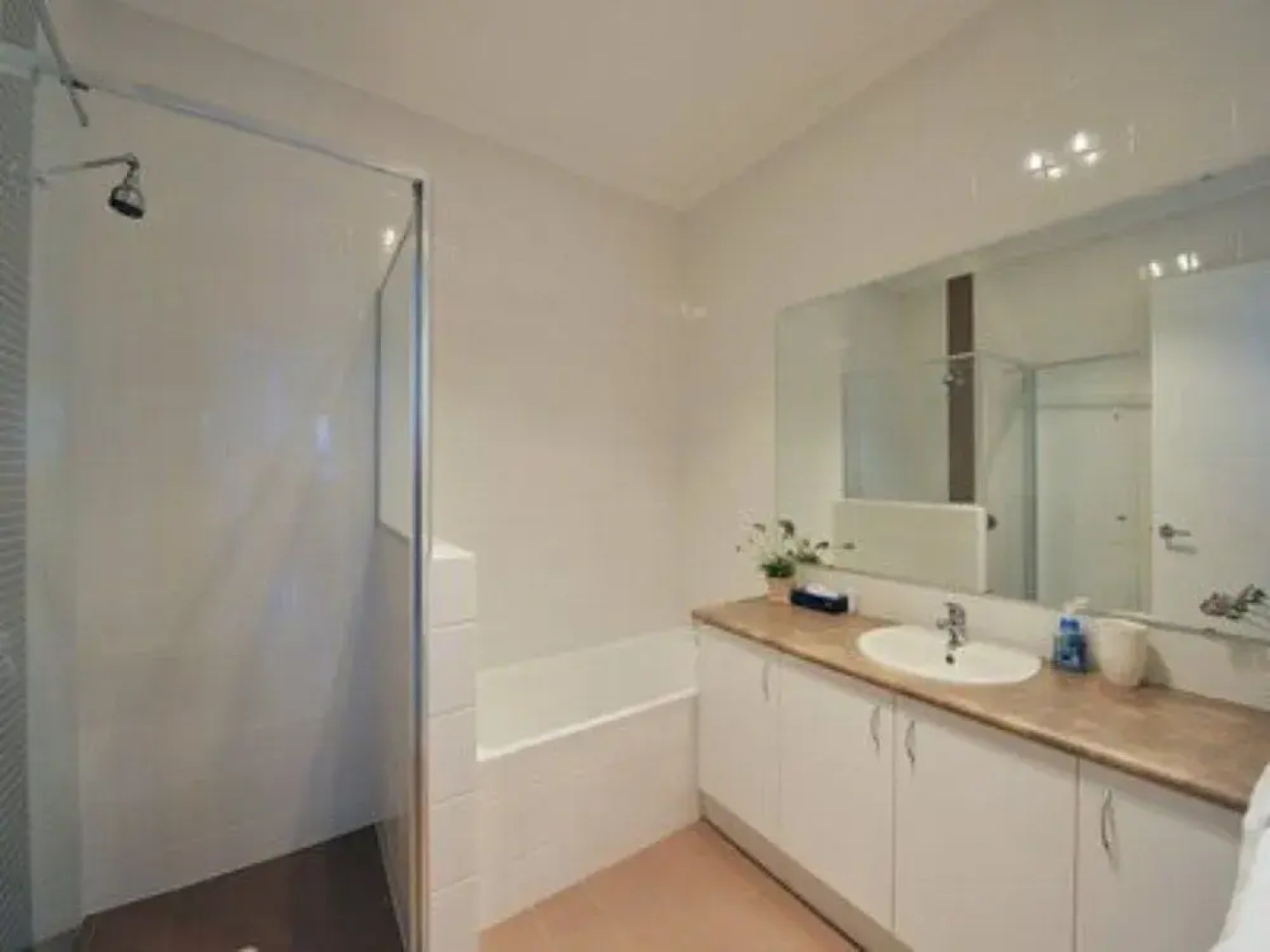 Mandurah Private Collection