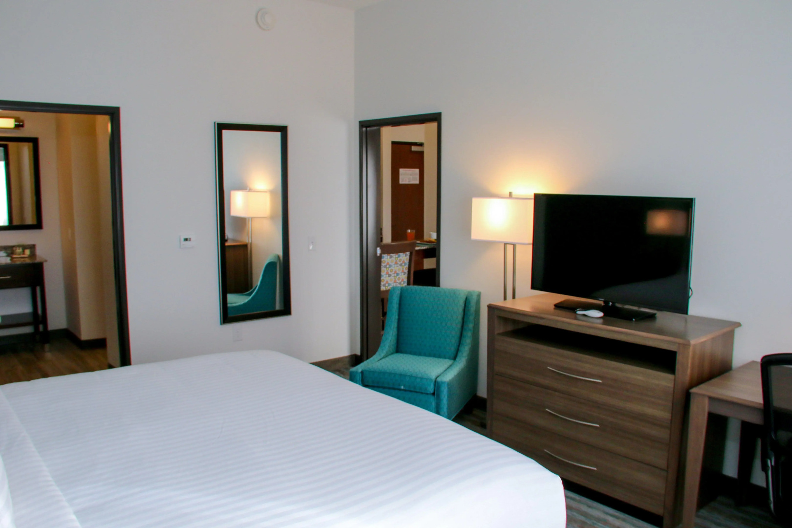 Holiday Inn & Suites Denver Tech Center-Centennial by IHG
