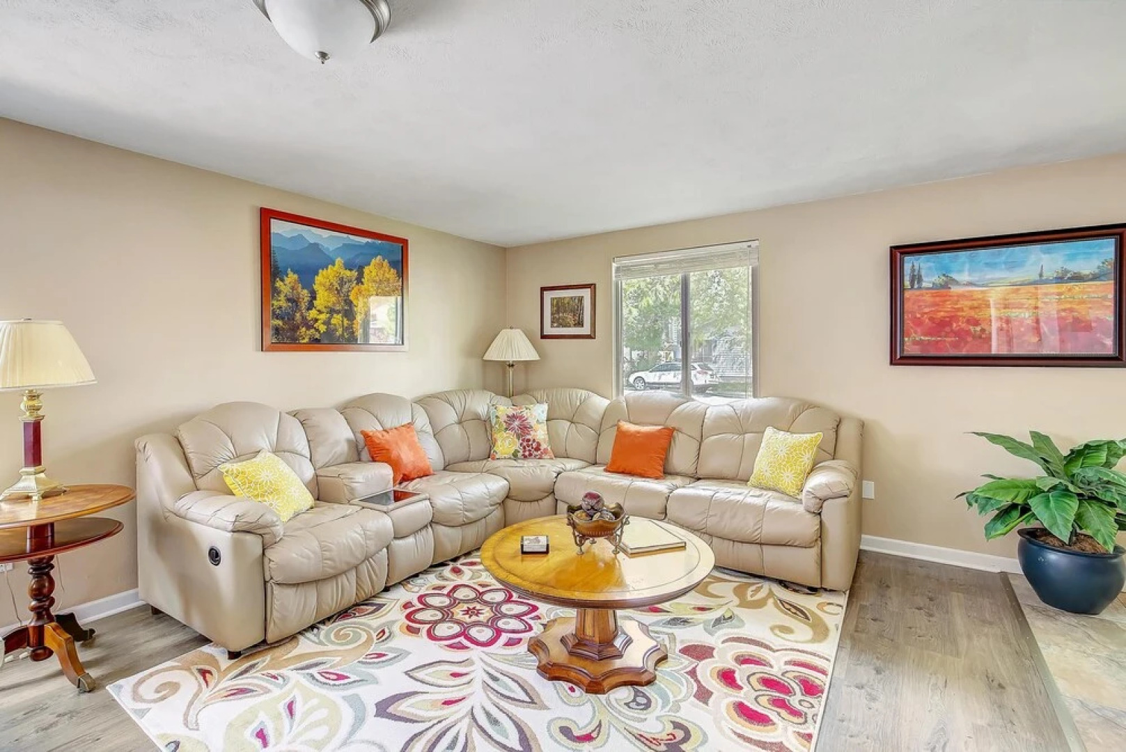 Ideally Located Westminster Home - Sleeps 13