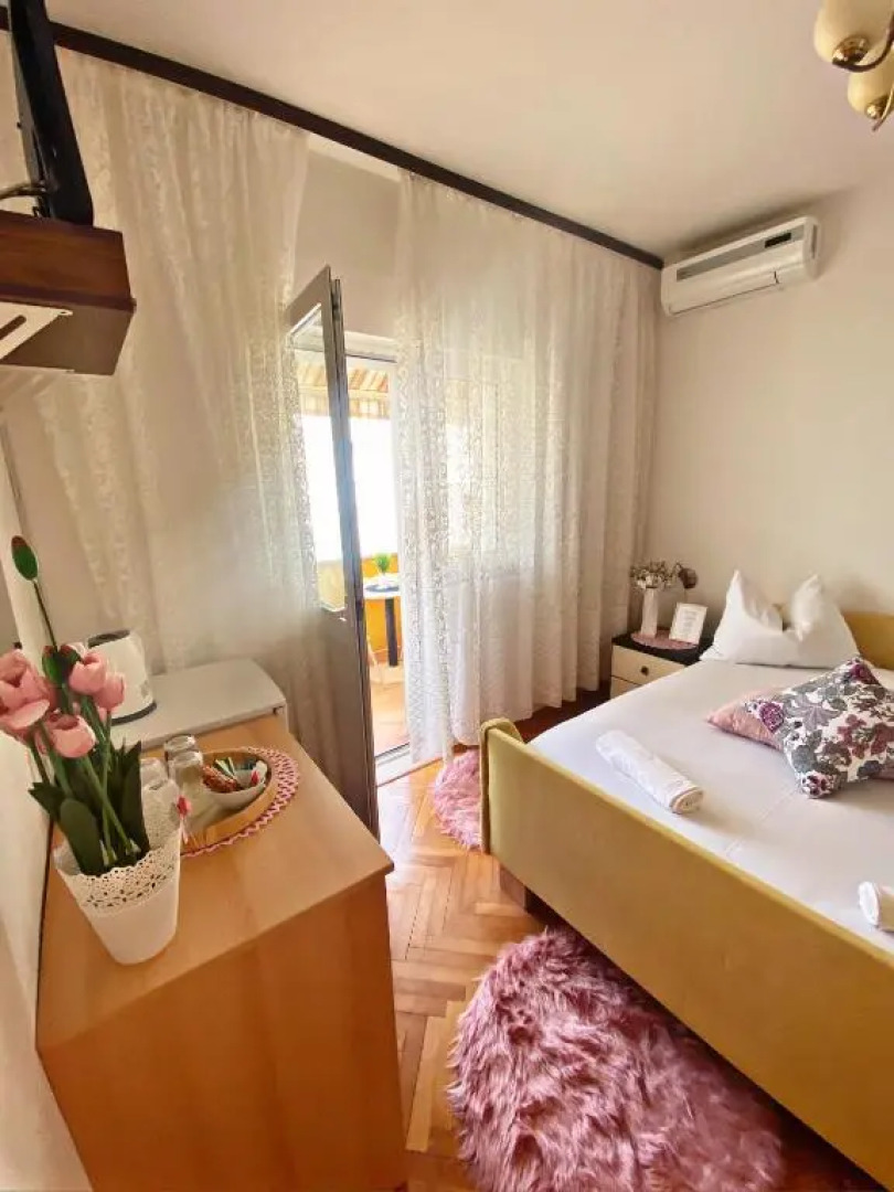 The Manzoni family 4