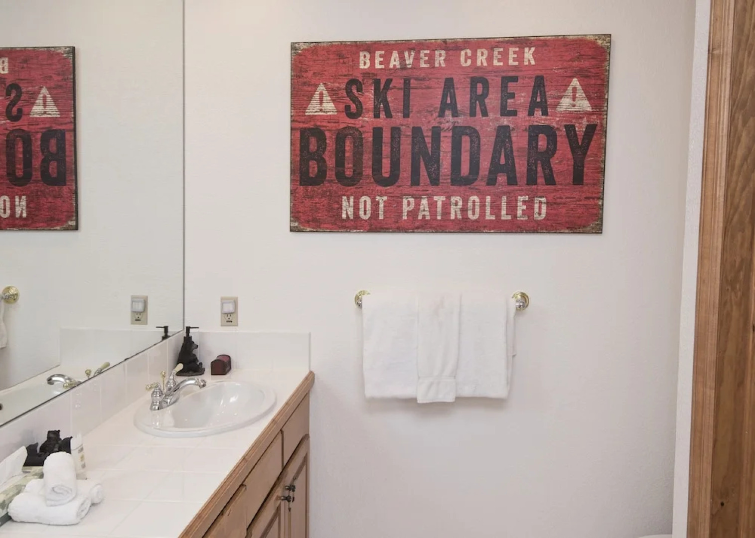 Aspenwood #207 2 Bedroom Condo by RedAwning