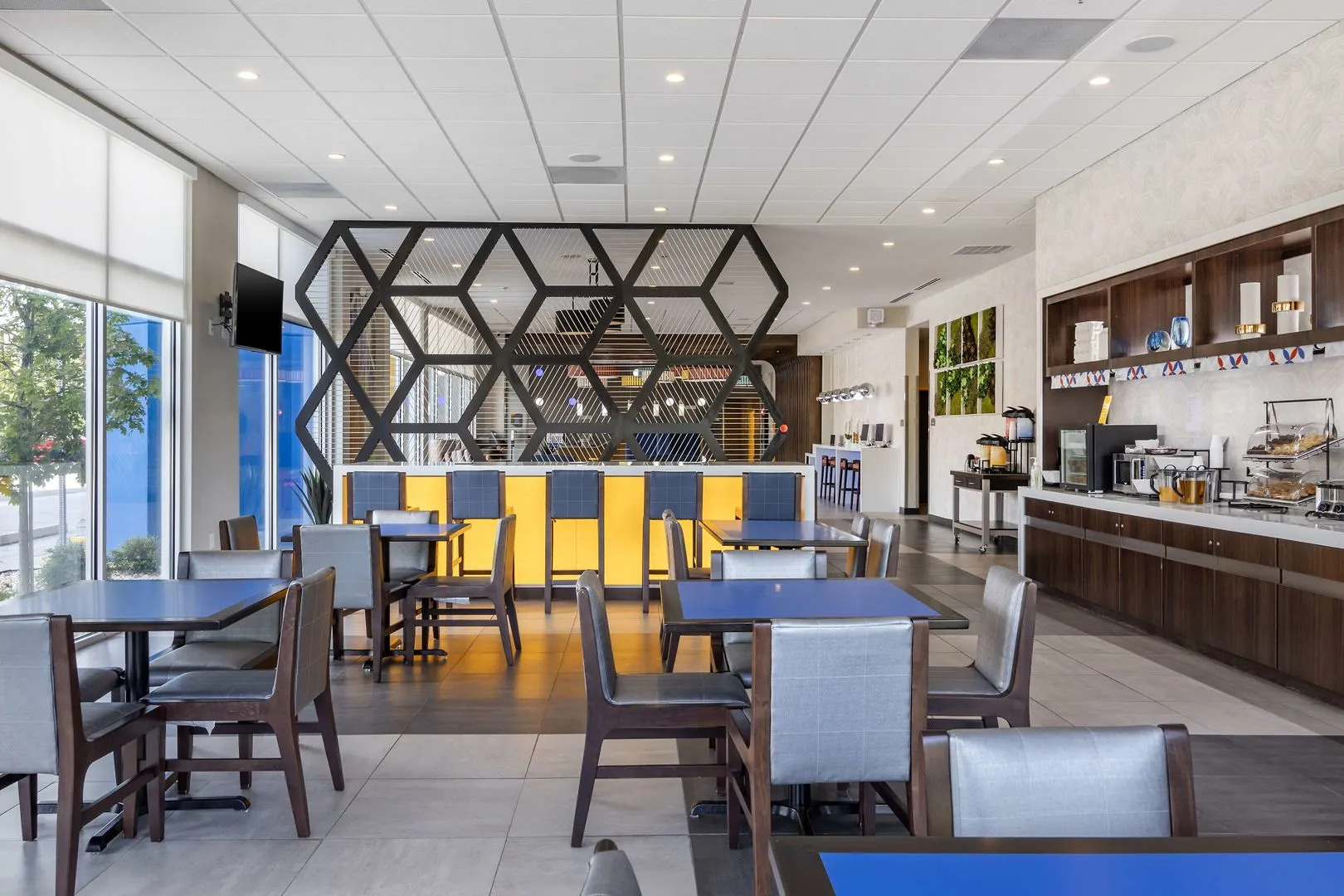 GLō Best Western  Savannah-Gateway I-95