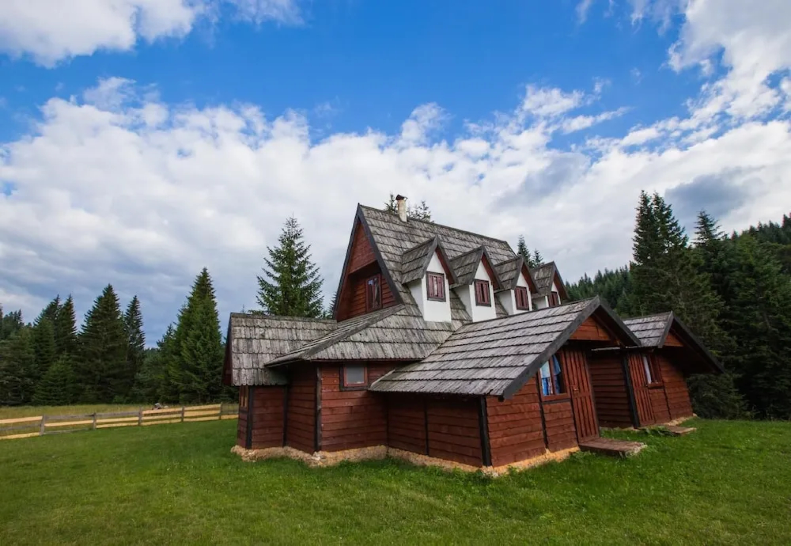 Green Mountain House Zelengora