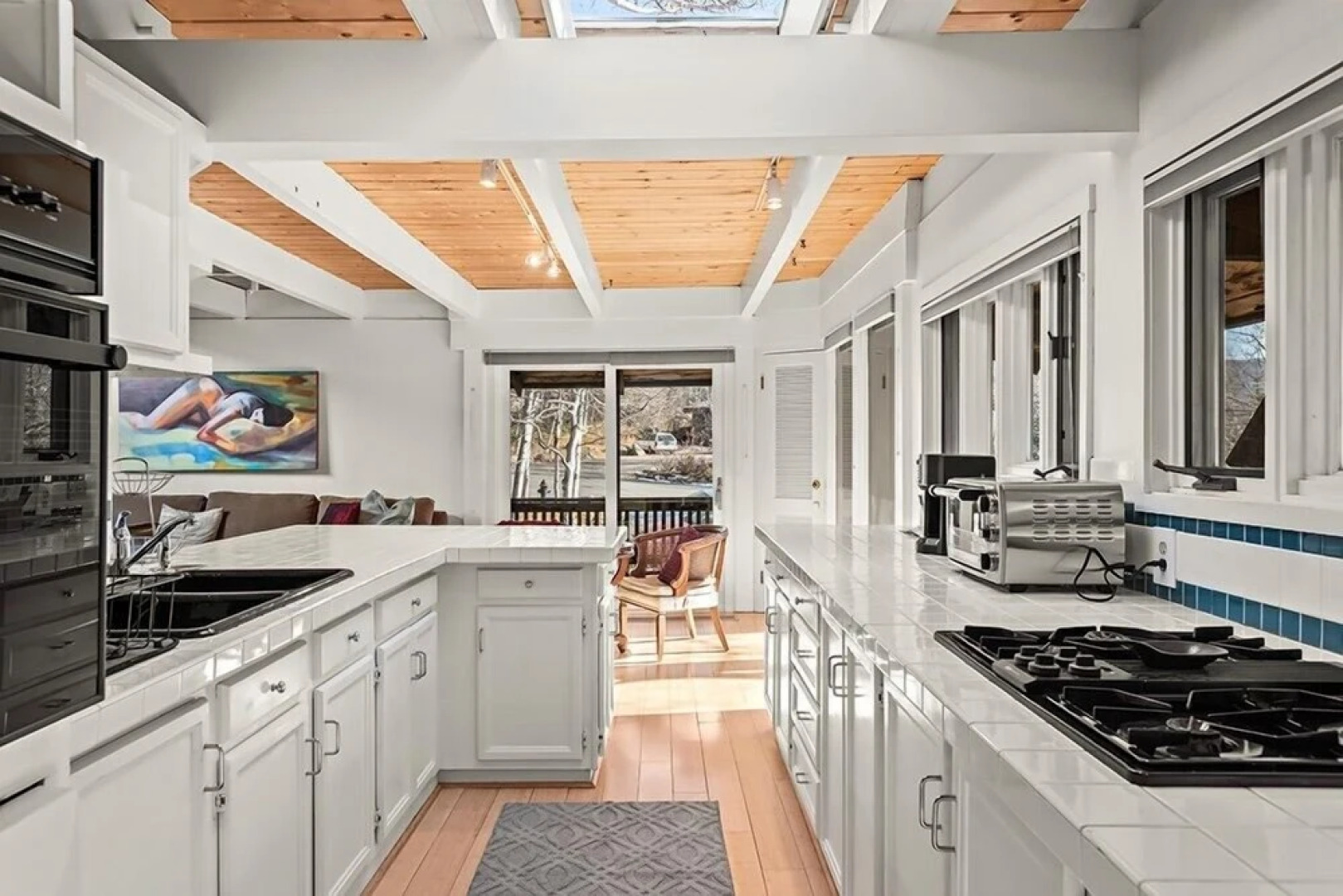 37 Mountain Laurel Drive 2br 2 Bedroom Home by Redawning