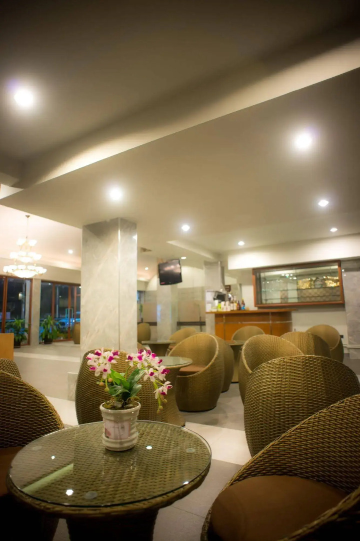 Collection O JA Siam City