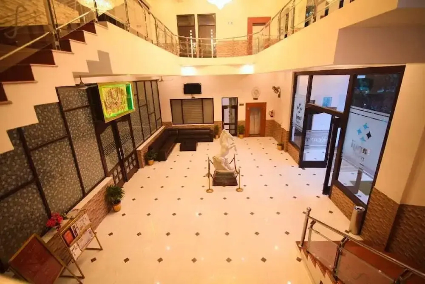 Taraji Resort Hotel and Restaurant