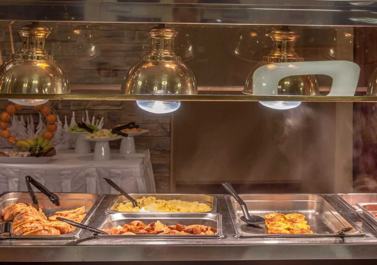 Coast Hillcrest Hotel