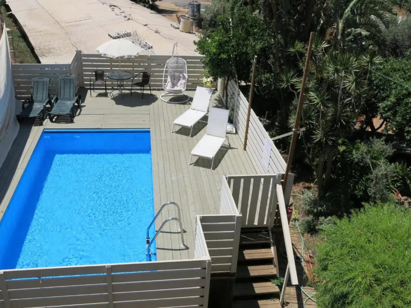 בקתות מול השקיעה