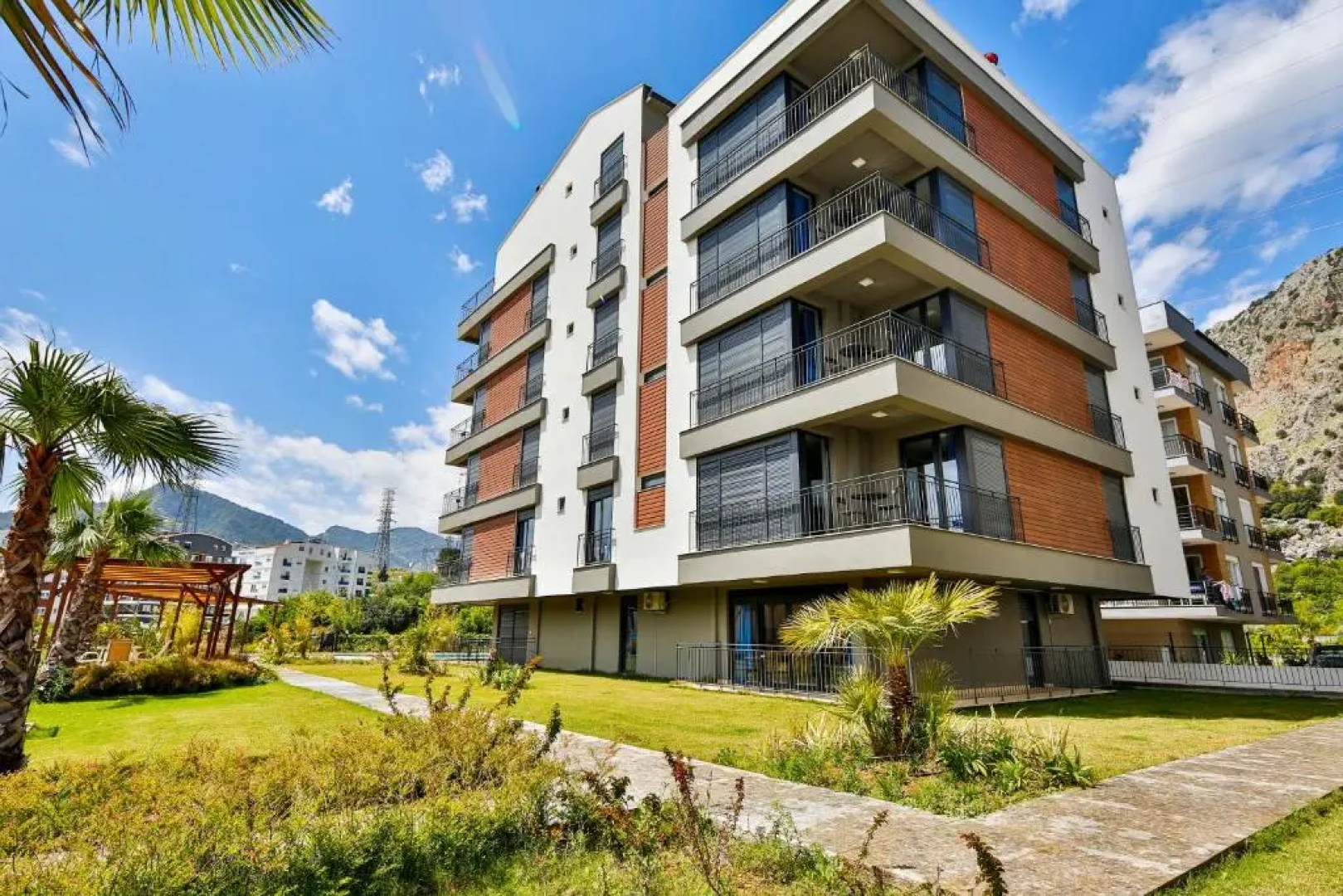 Mene Suites
