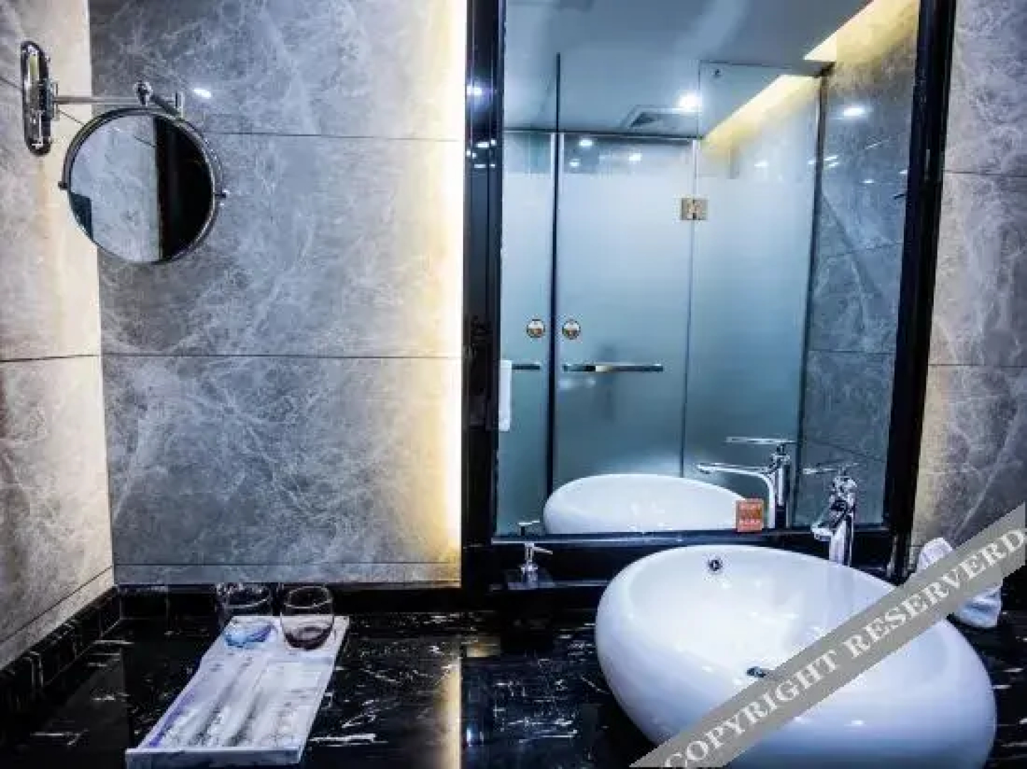 Huoerguosi Yingbin Guest House