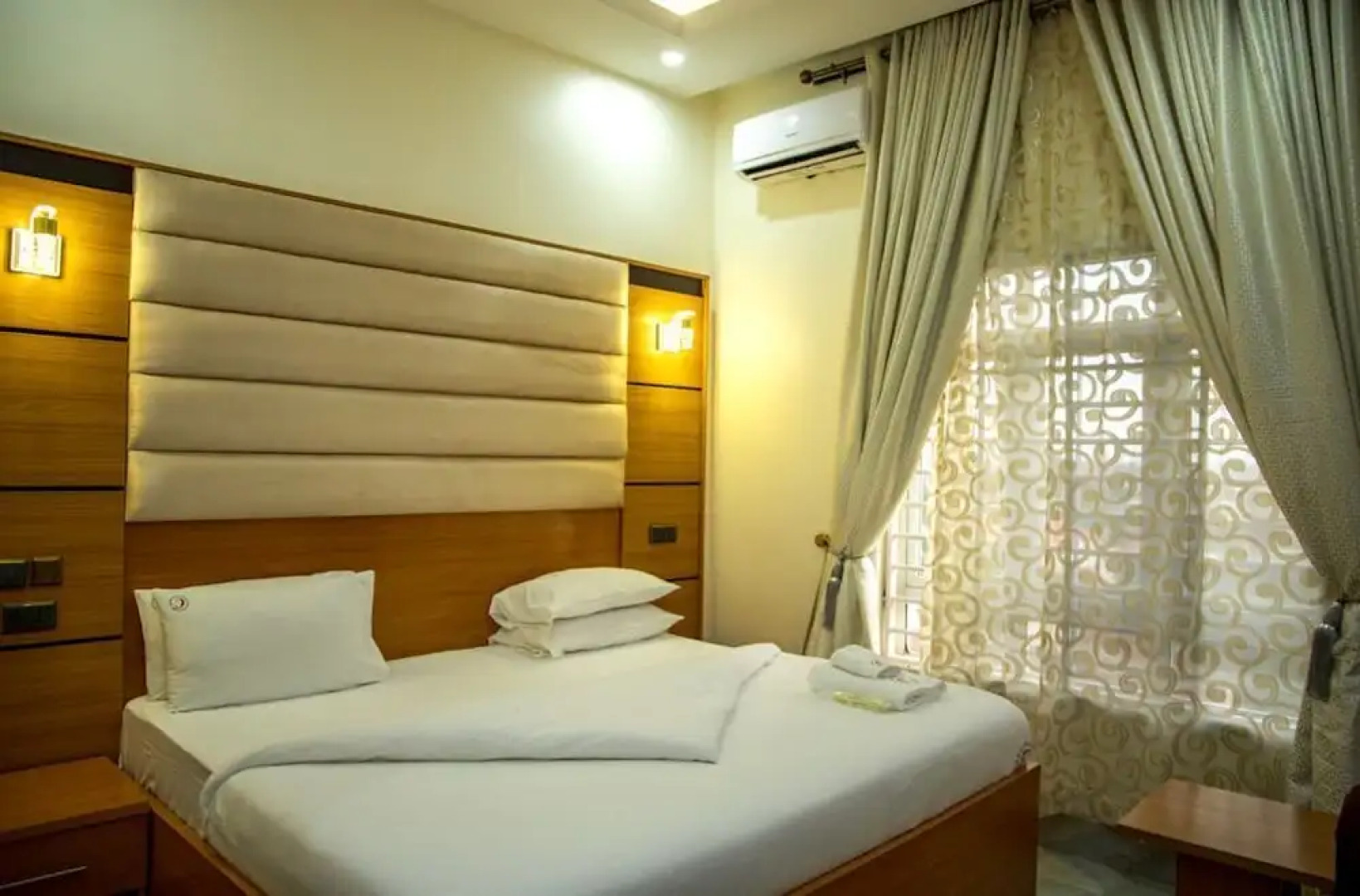 Crispan Suites And Event Center