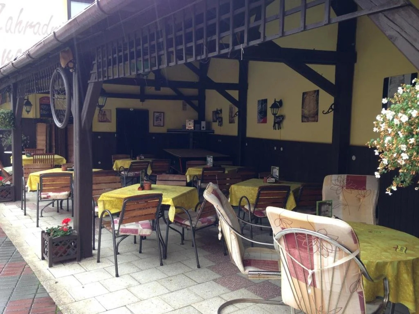 Penzion a Restaurace Na Jízdárně