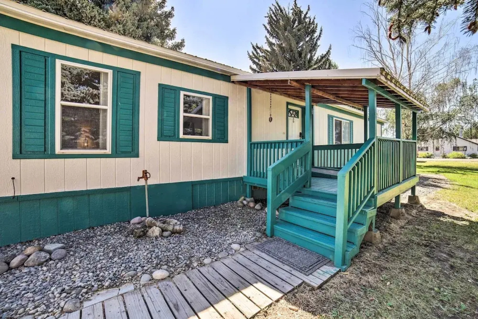 Cozy Ashton Abode w/ Yard - Near Park & Pool!