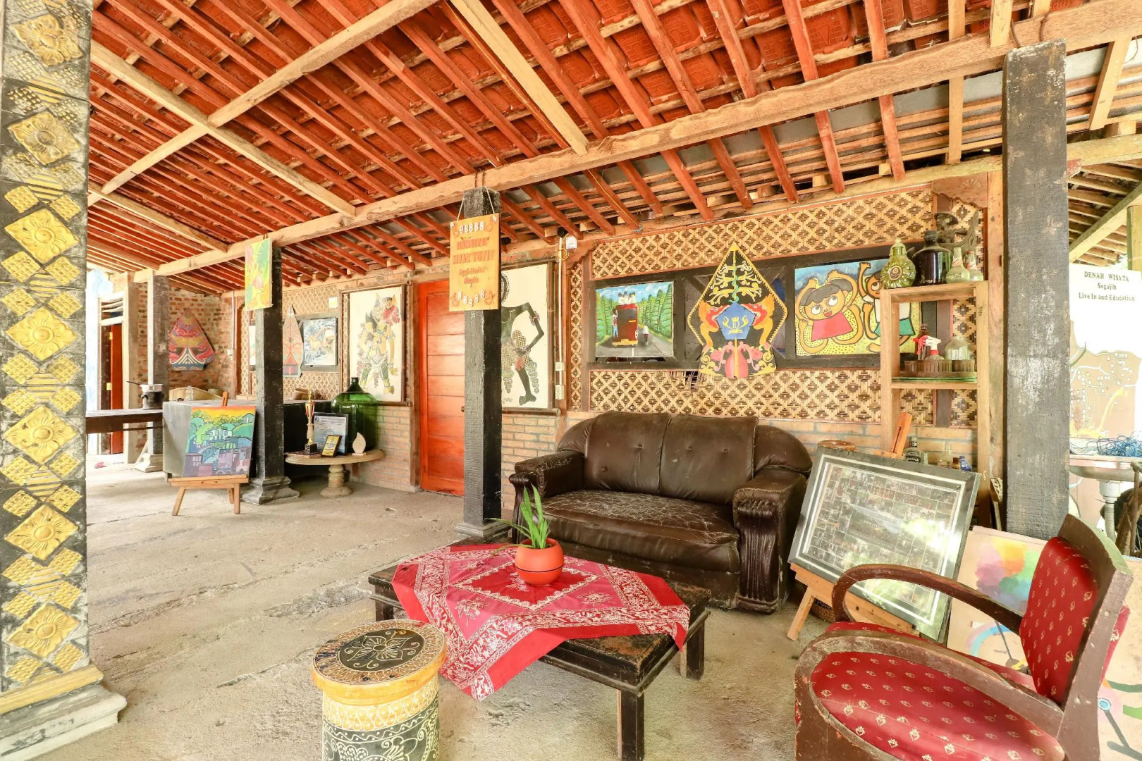 Segajih Central Stay and Education