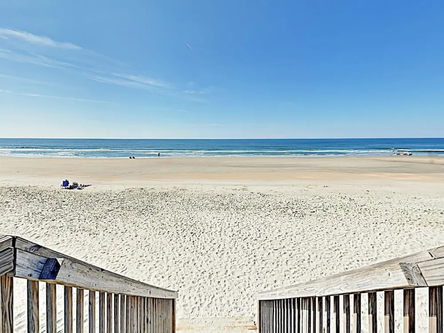 New Listing! Crabby 5: Pool, Hot Tub, Beach, Golf 4 Bedroom Condo