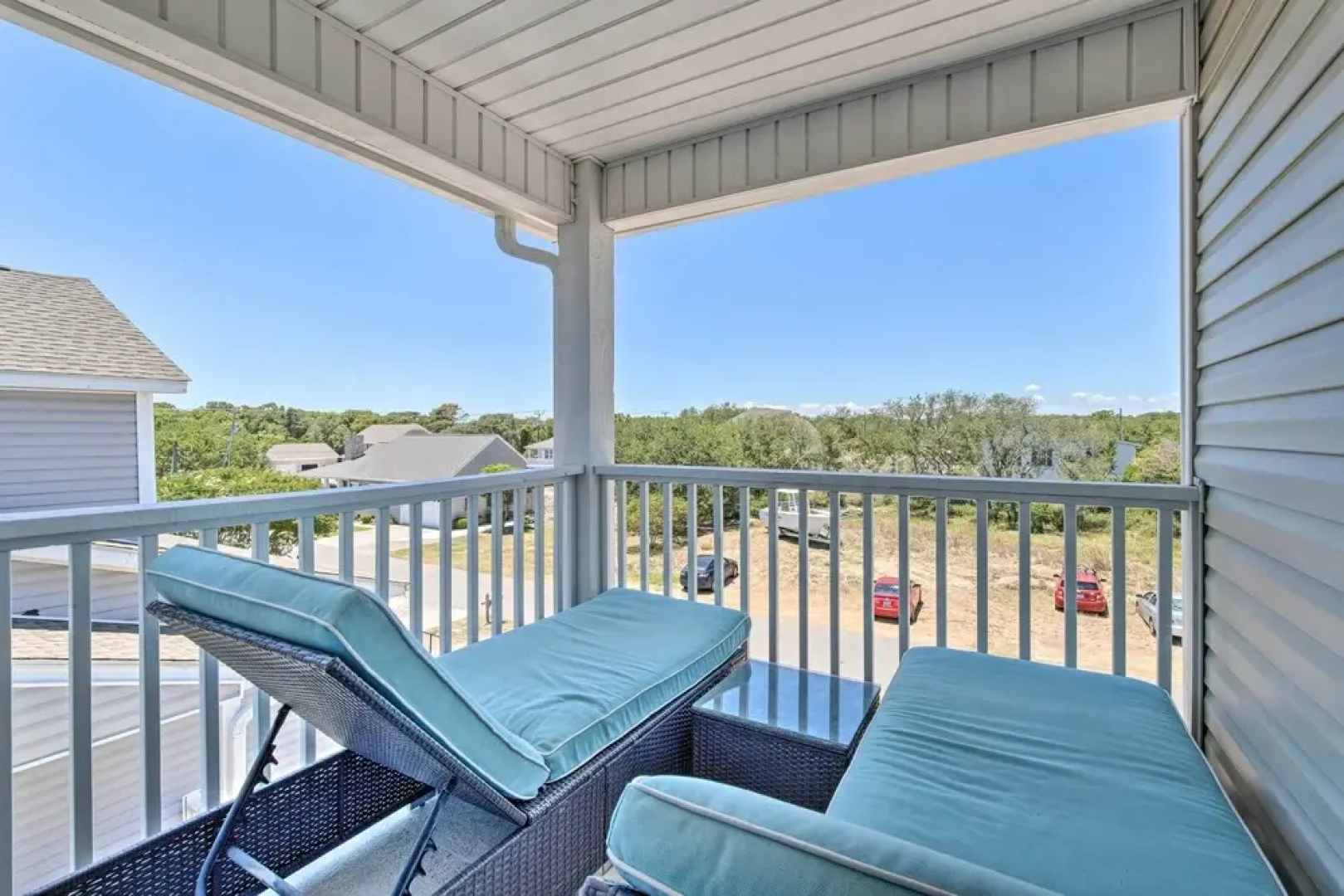 Convenient Kure Beach Townhome w/ Fire Pit!