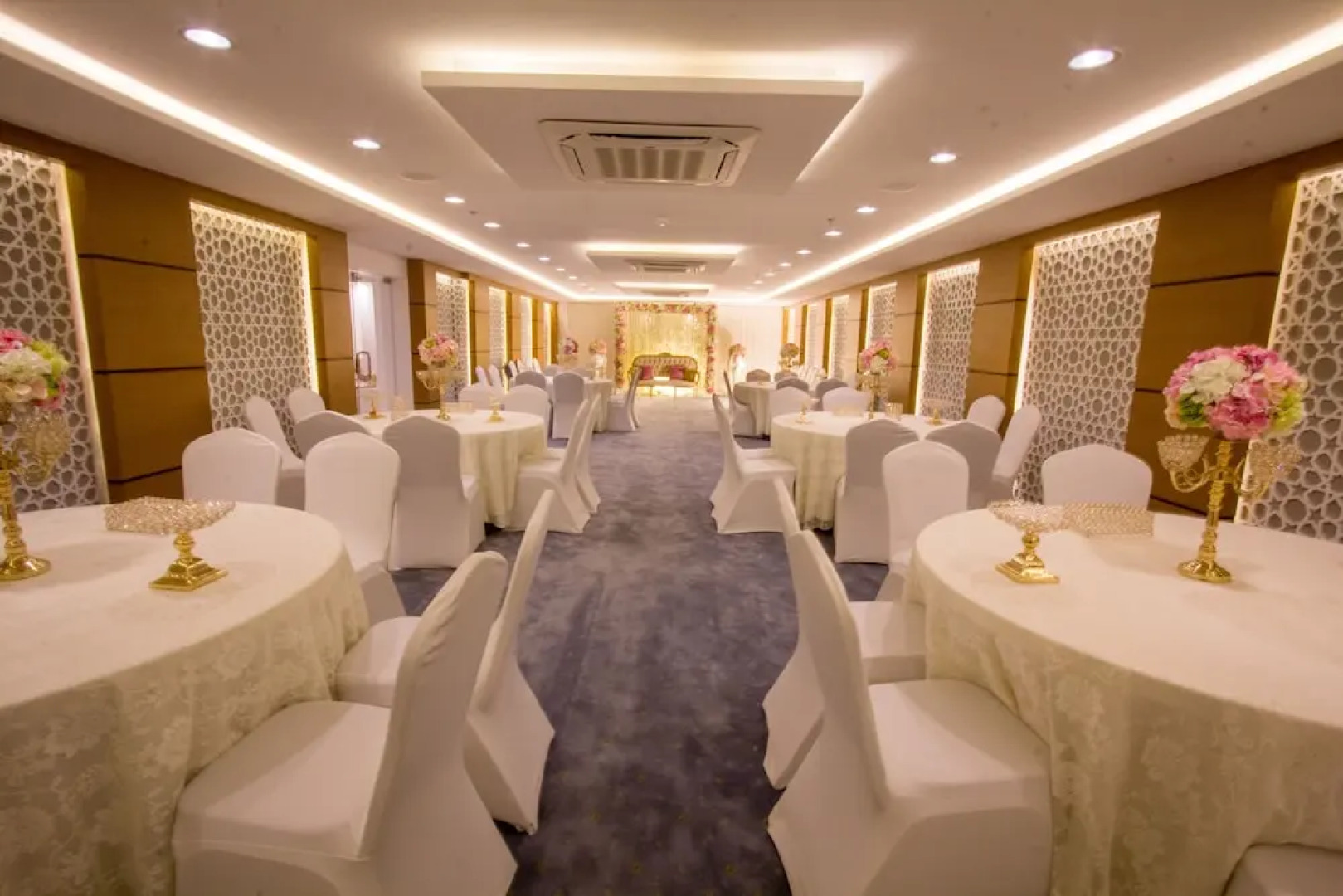 Capital O 145 Sendan Residence