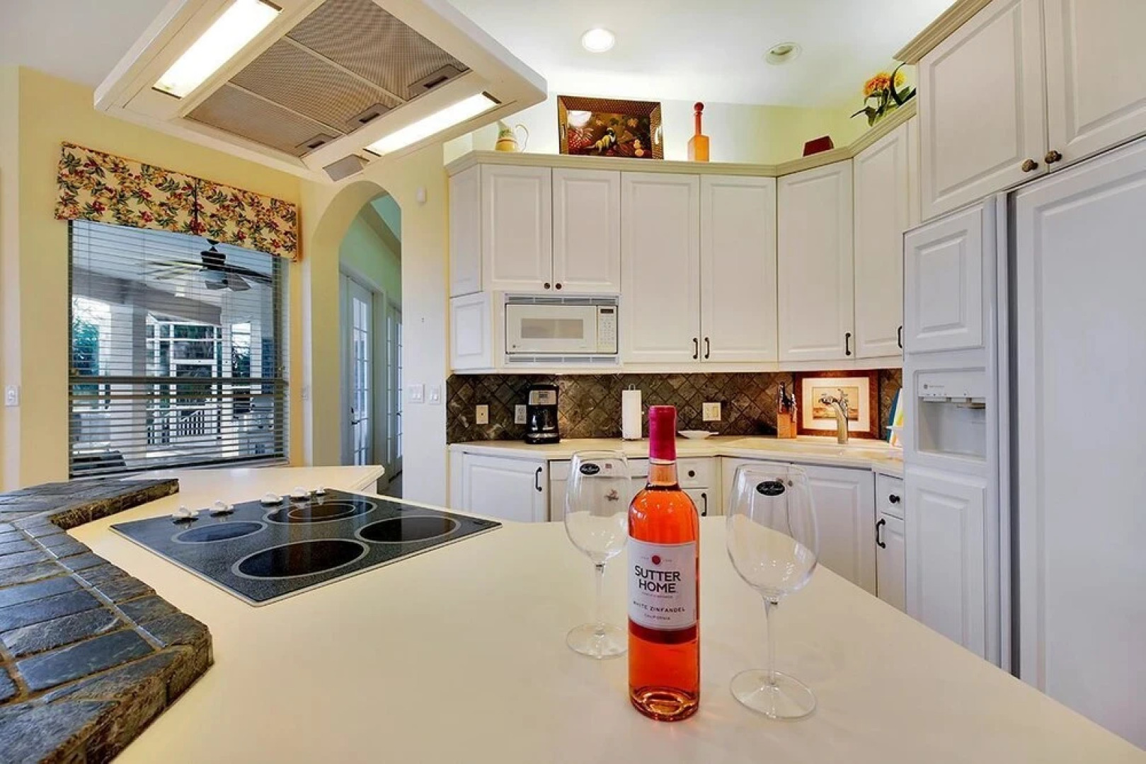 BRF335 3 Bedroom Holiday Home by Marco Naples Vacation Homes