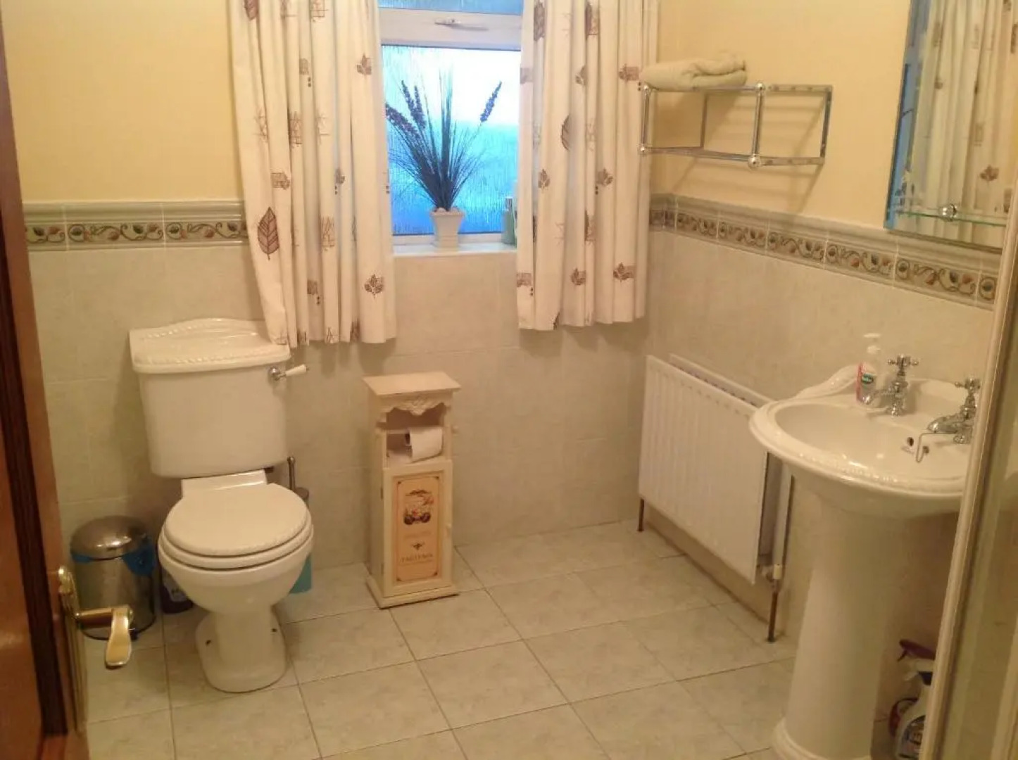 The Rock Equestrian Farm B&B