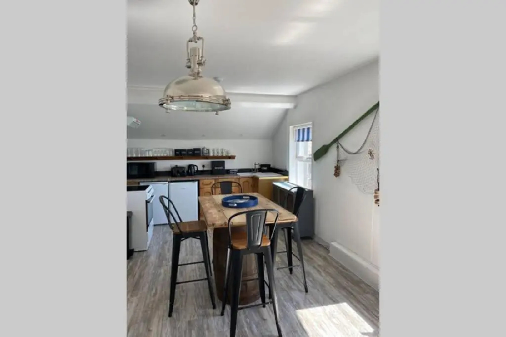 Seagulls Rest Marine Themed Seaview Apartment