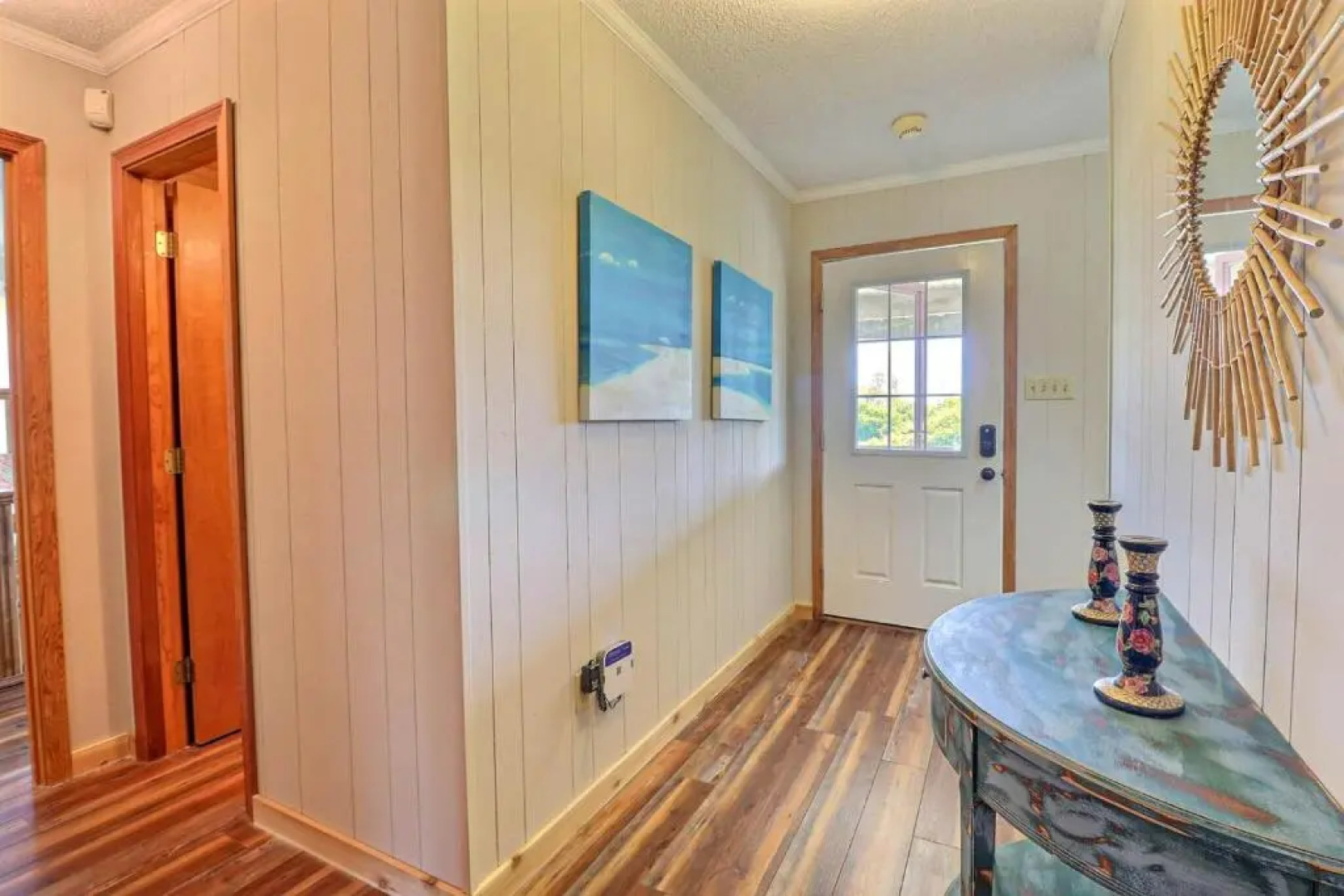 4062 Dennas Favorite Place 8 Min Walk to Beach