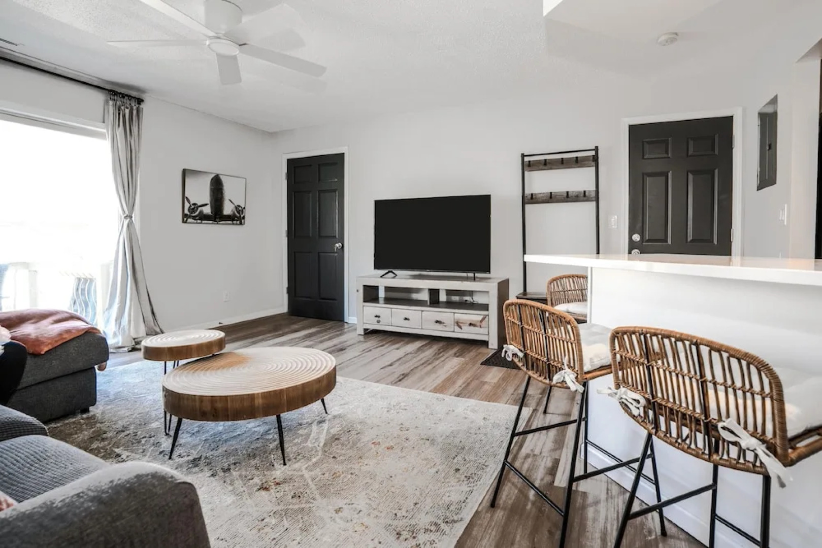 The Overbrook 2BR Pet-friendly Condo Lake Geneva