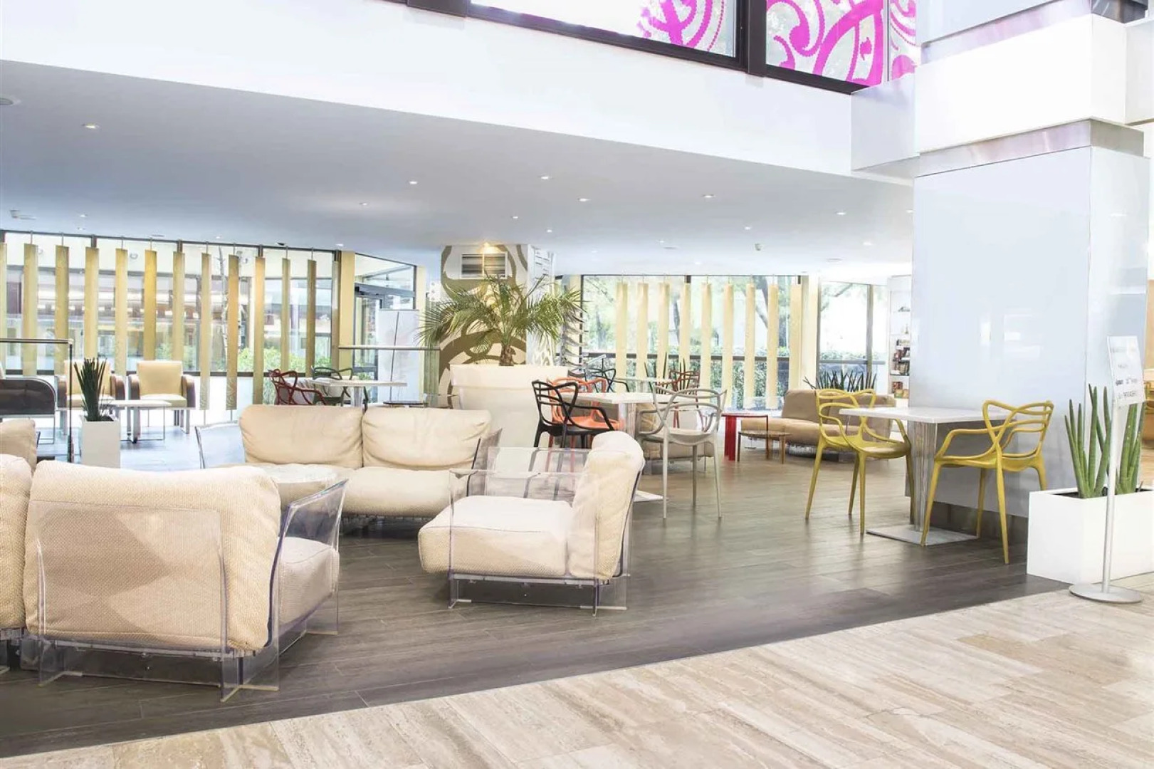 Отель Mercure Paris Centre Tour Eiffel 