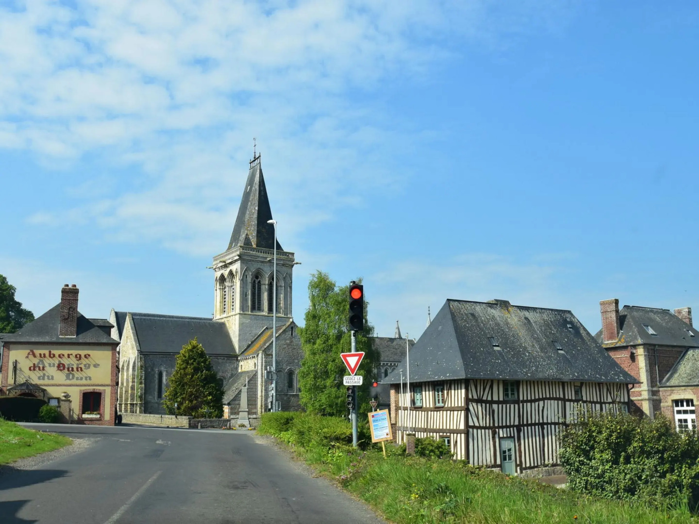 Classic Cottage in Le Bourg-dun With Garden