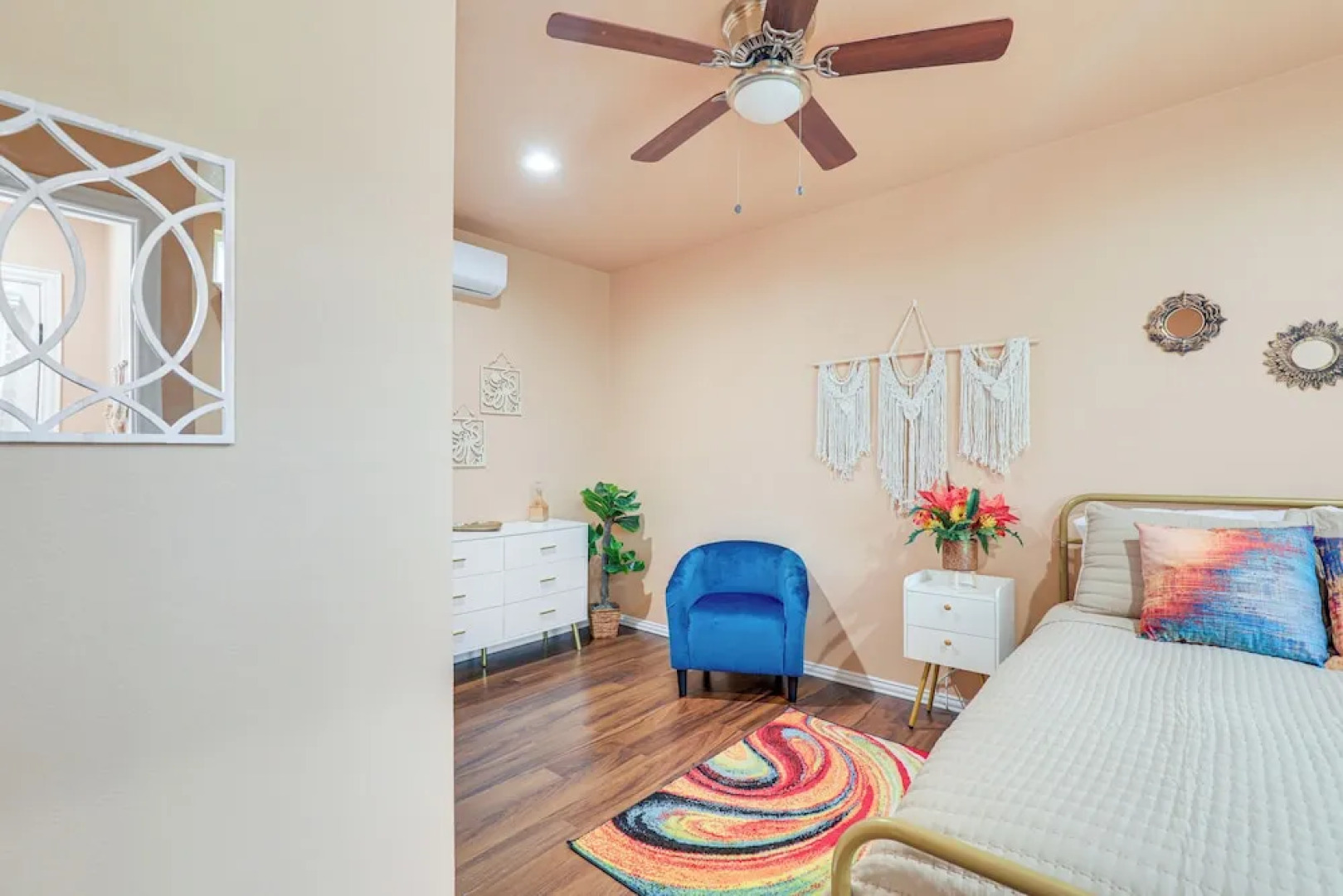 Seagoville Cottage w/ Yard - 15 Mi to Fair Park!