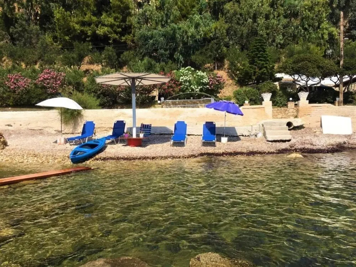 Elena's Luxury Studios and Apartments