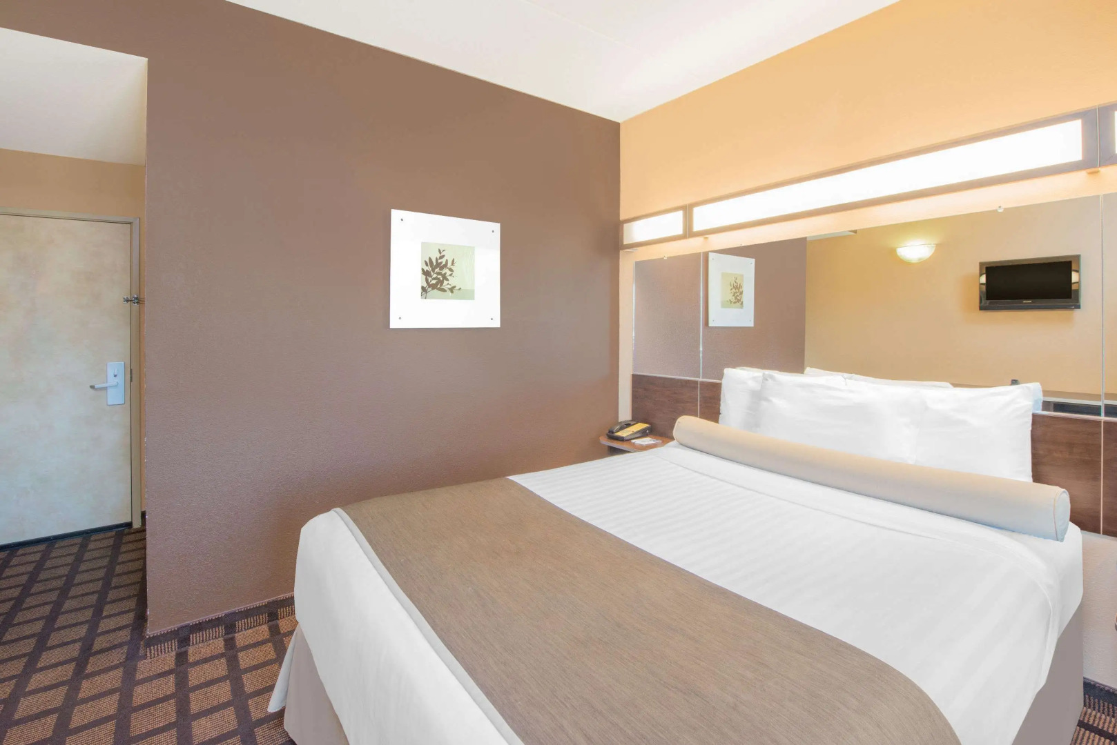 Microtel Inn & Suites by Wyndham Quincy Downtown/River Area