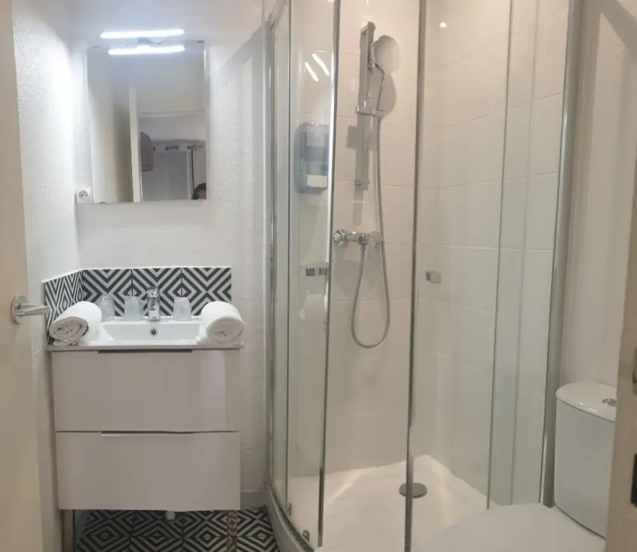 Отель Kyriad Direct Bordeaux Sud