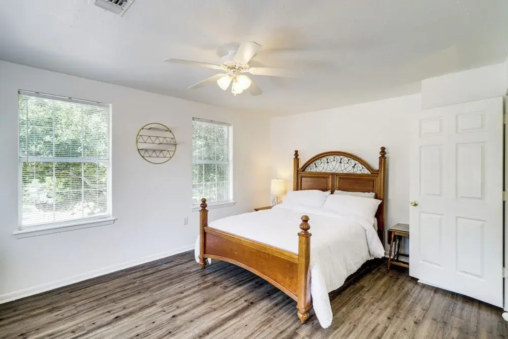 Wine Tours & Antiquing: Townhome Near Dtwn Brenham