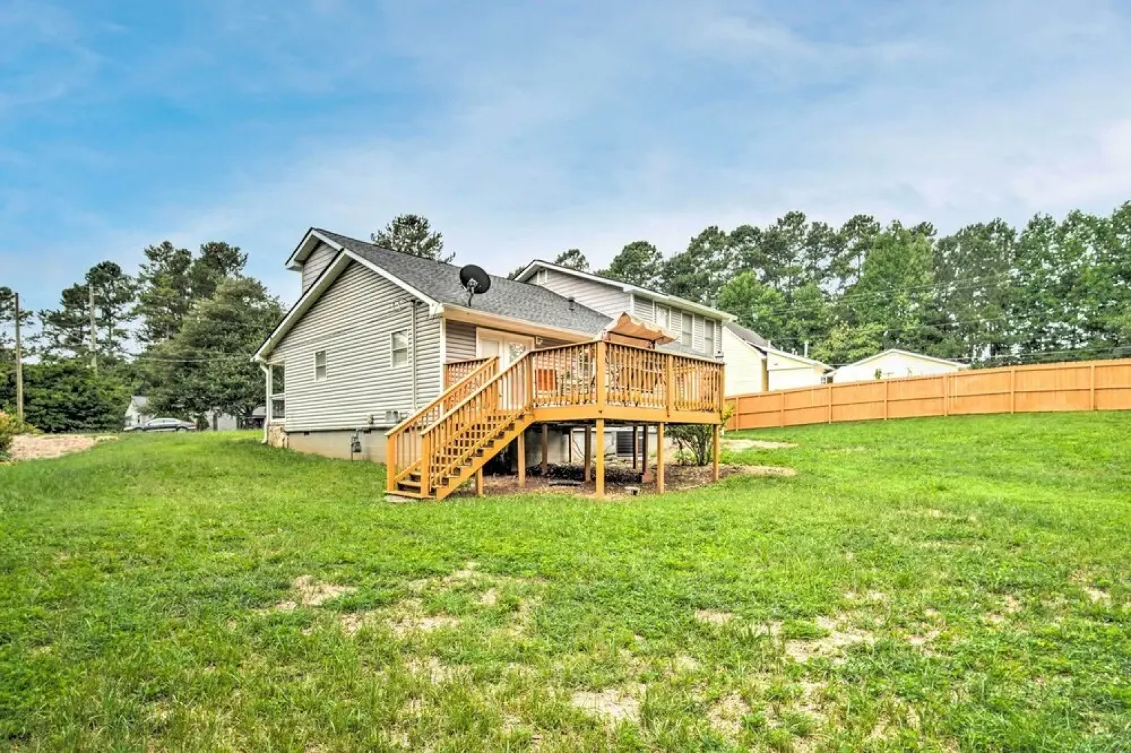 Picturesque Kennesaw Home w/ Private Backyard