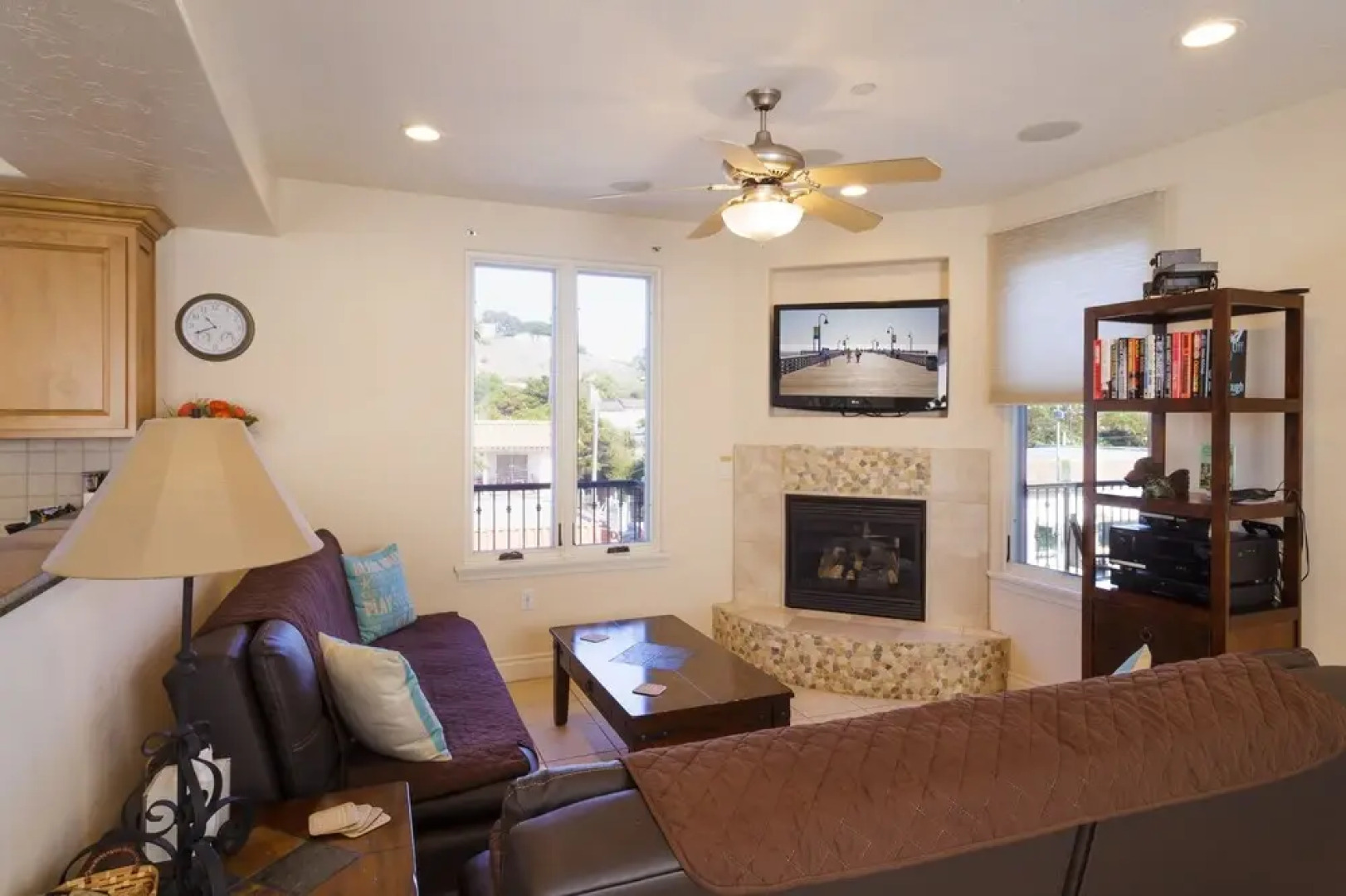 Valentina #501 2 Bedroom Condo by Redawning