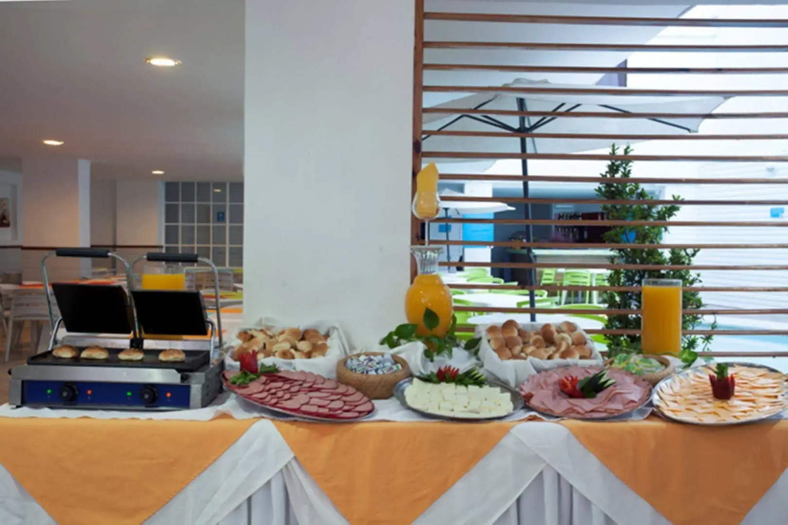 On Vacation Coral Flower