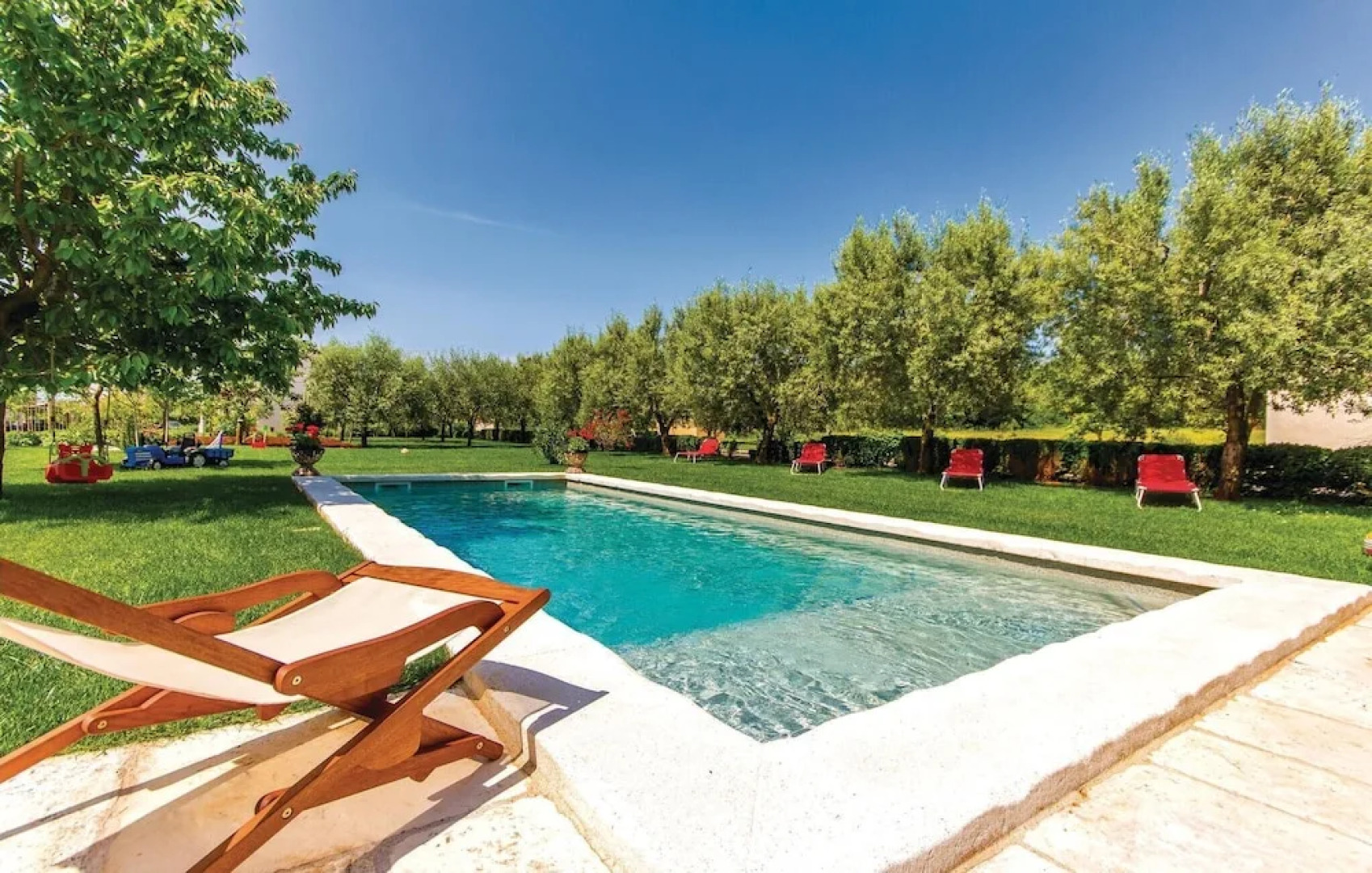 Amazing Home in Marcana With Wifi and 6 Bedrooms