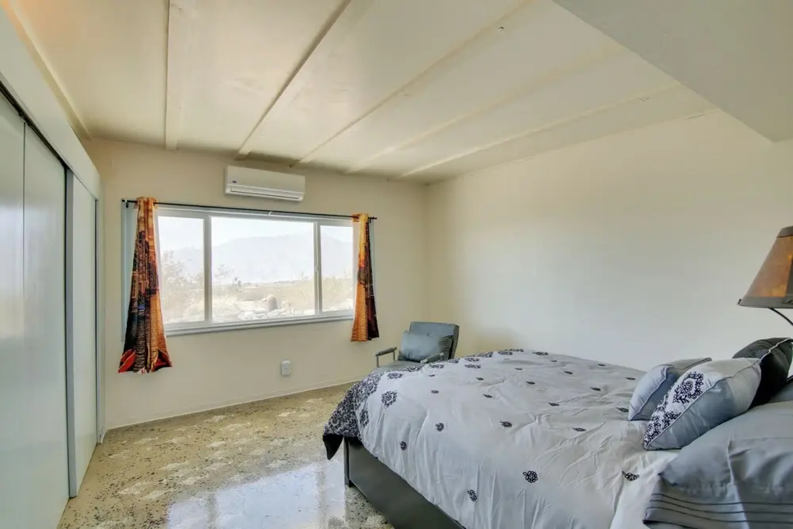 Patio & Views: Eccentric Desert Hot Springs Home