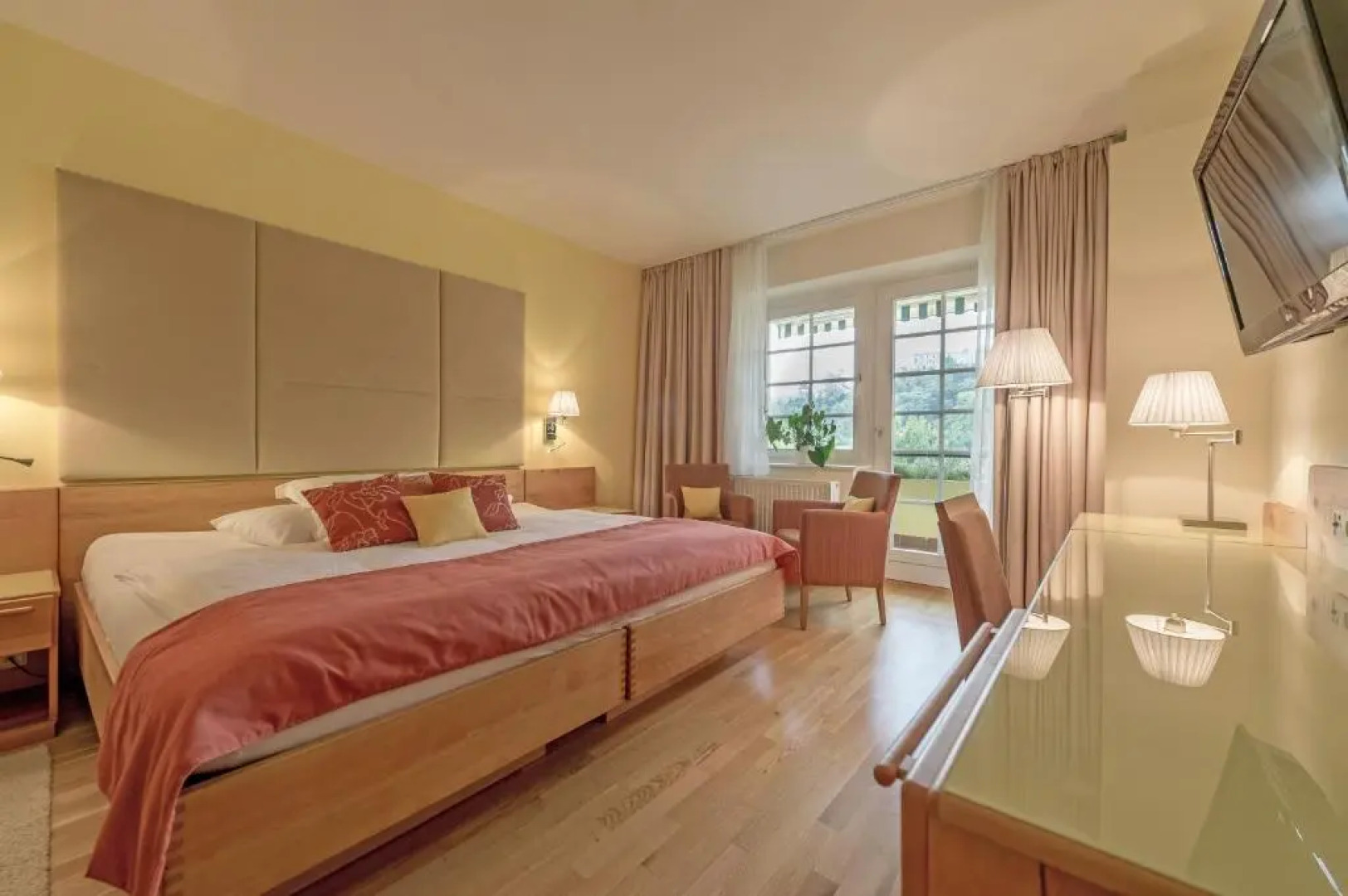 la pura women's health resort kamptal (отель для женщин)