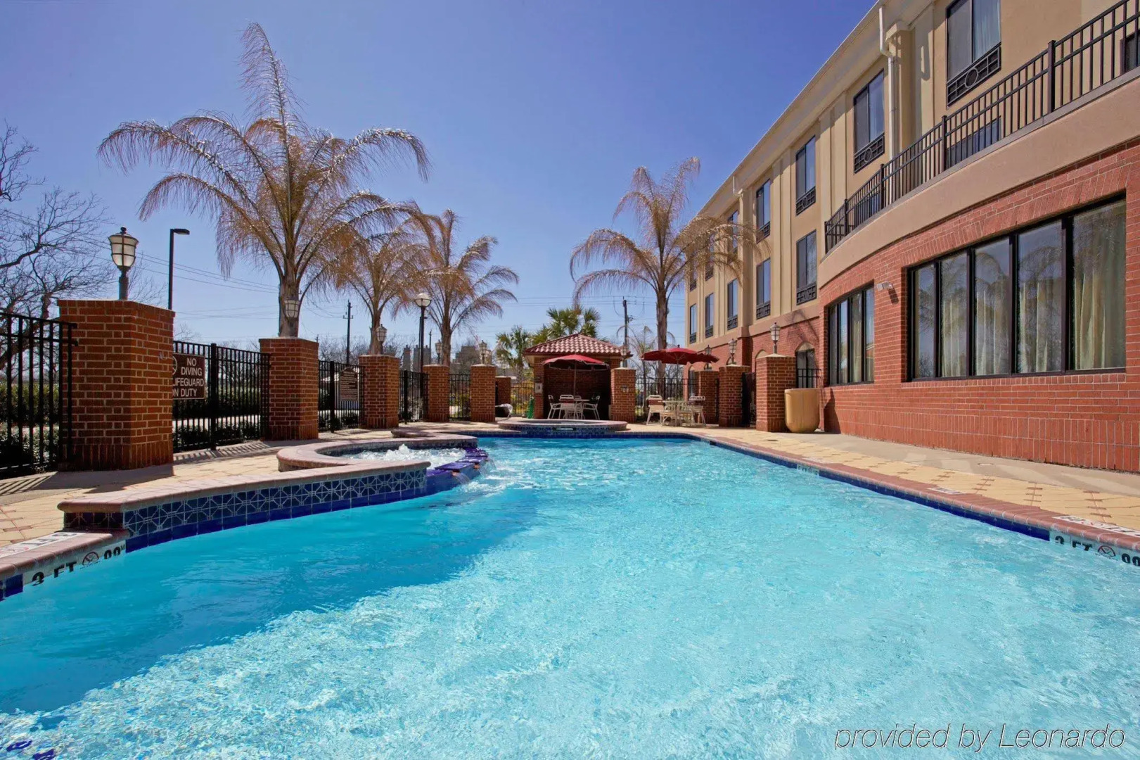 Holiday Inn Express Hotel & Suites Wharton