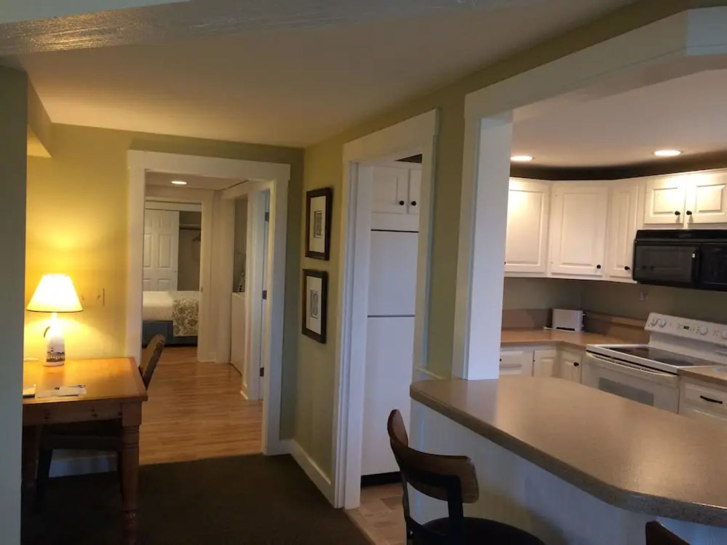 Glen Cove Inn & Suites