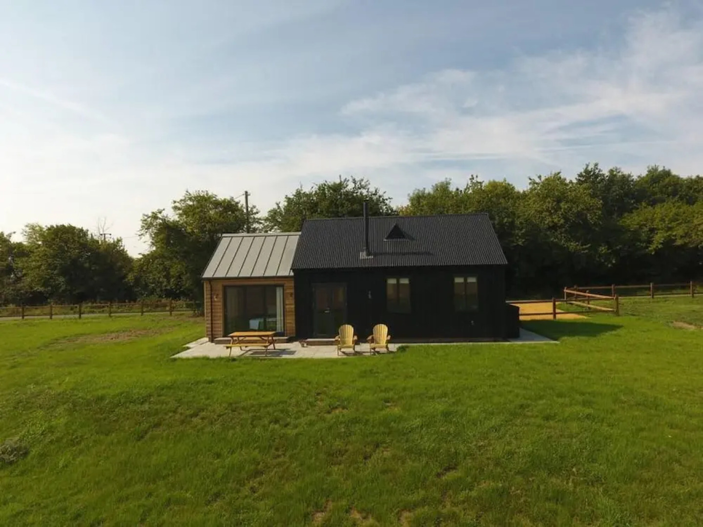 Rustic 1-bed Holiday Home in Suffolk Countryside