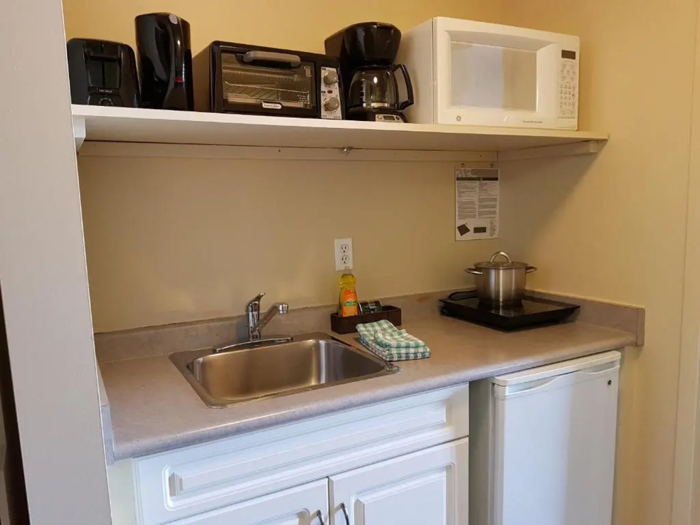 Sunset Mountain Inn and Spa