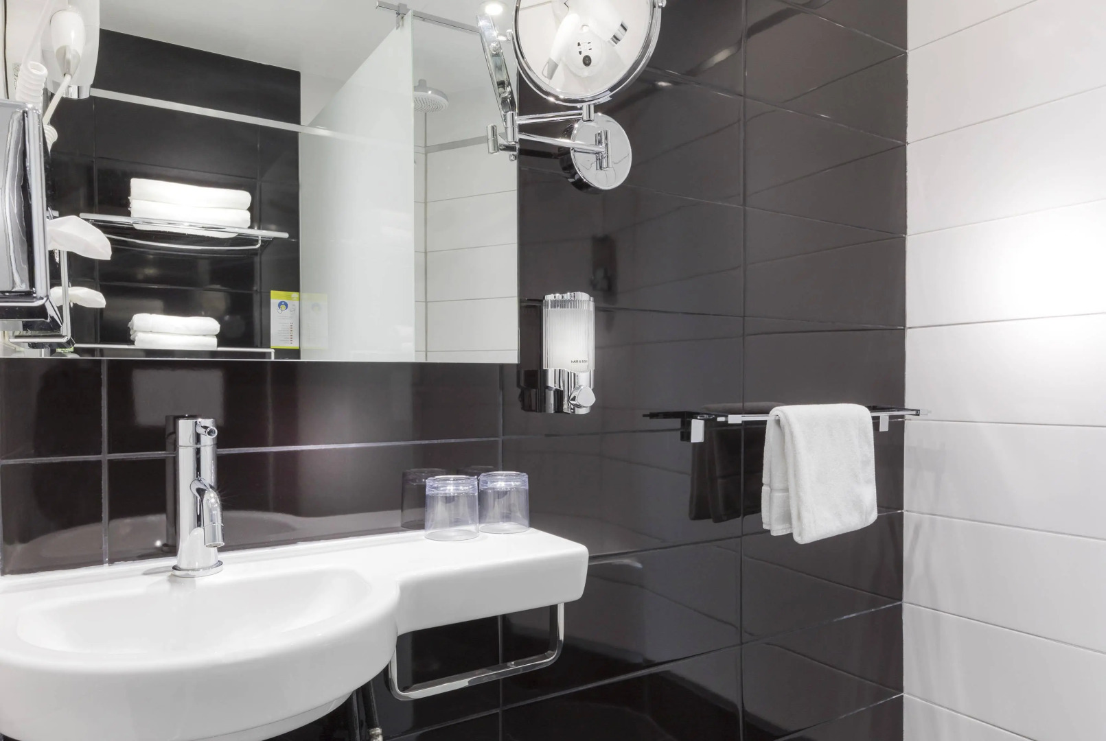 Hôtel de La Paix Tour Eiffel