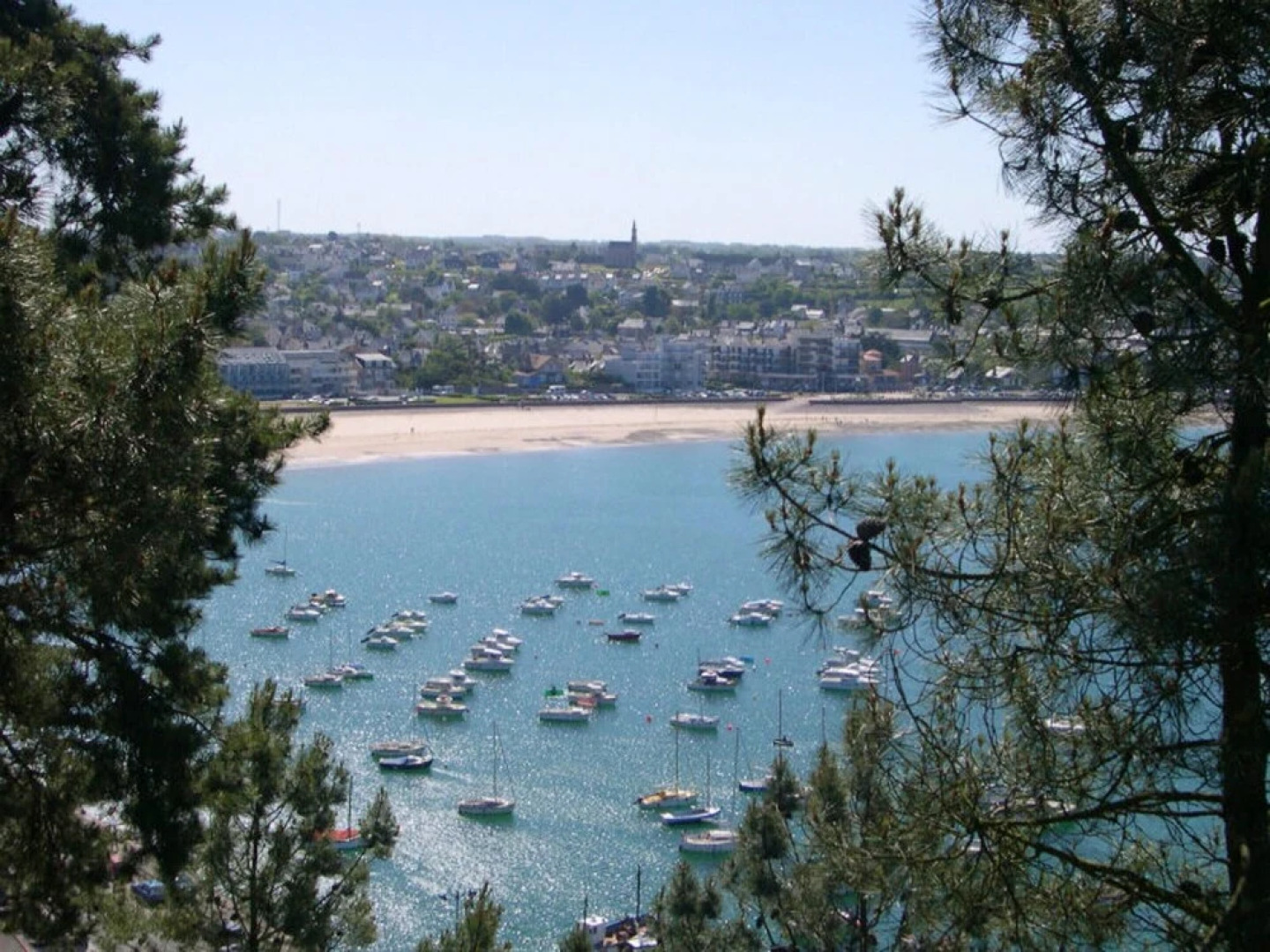 Apartment With one Bedroom in Erquy, With Wonderful City View - 200 m