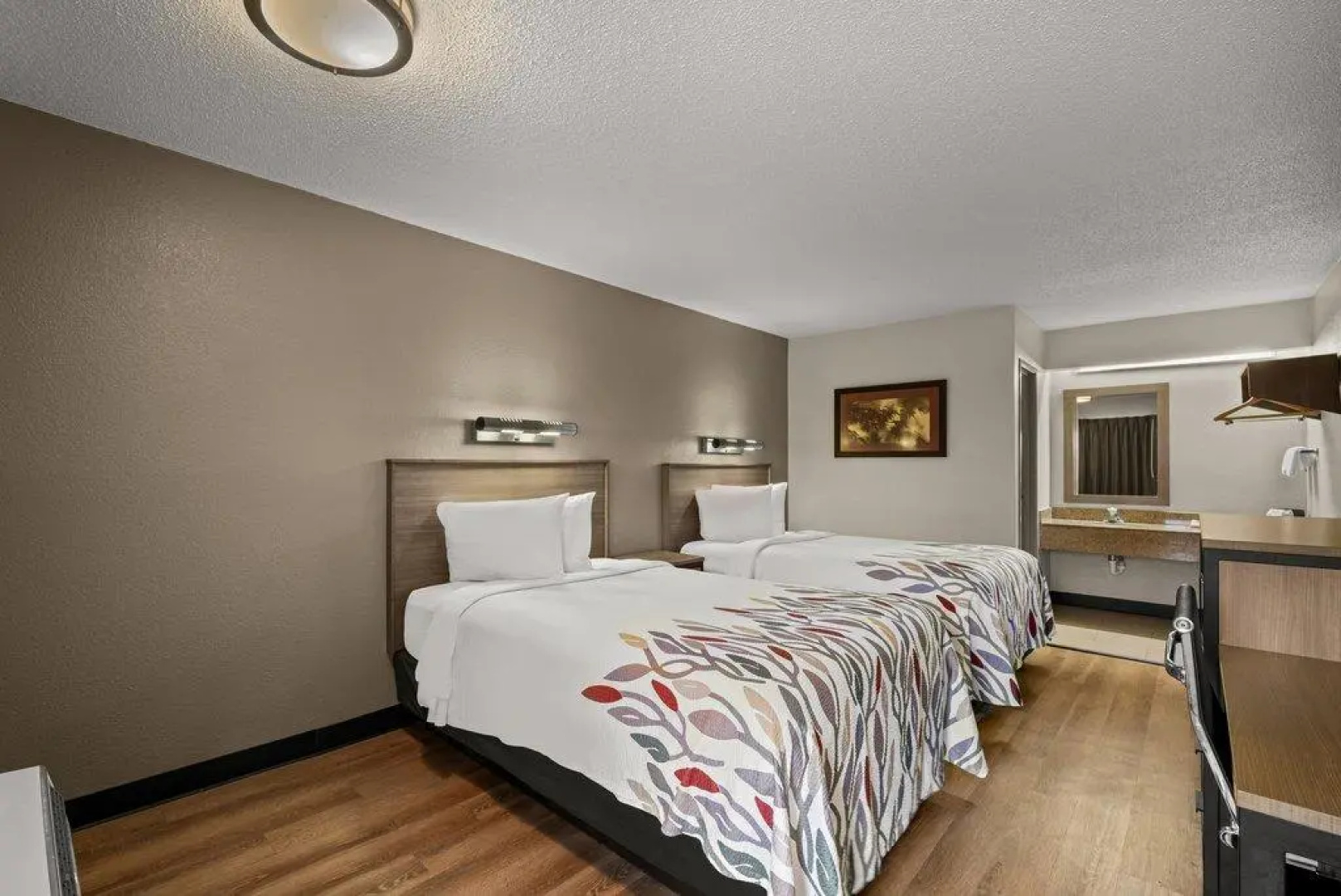 Red Roof Inn Detroit - Royal Oak/ Madison Heights