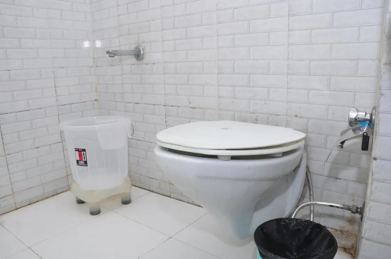 OYO Rooms Queens Road Near OBC Bank