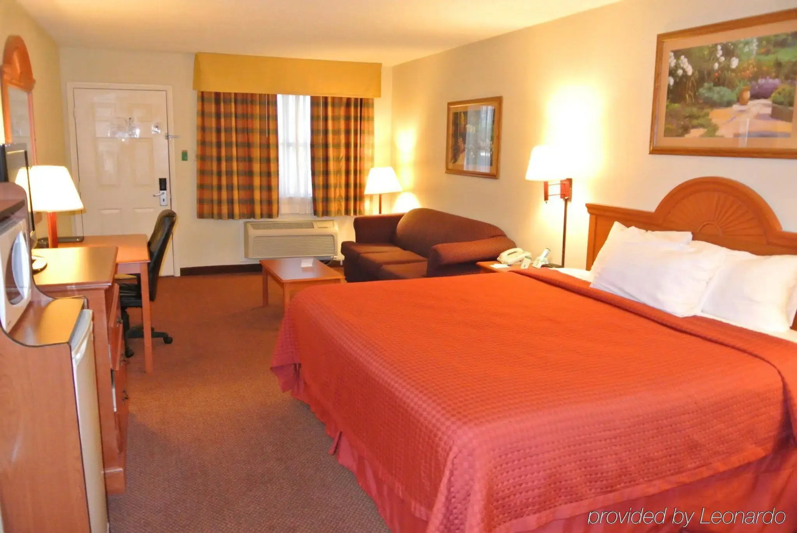 Quality Inn & Suites Garland - East Dallas