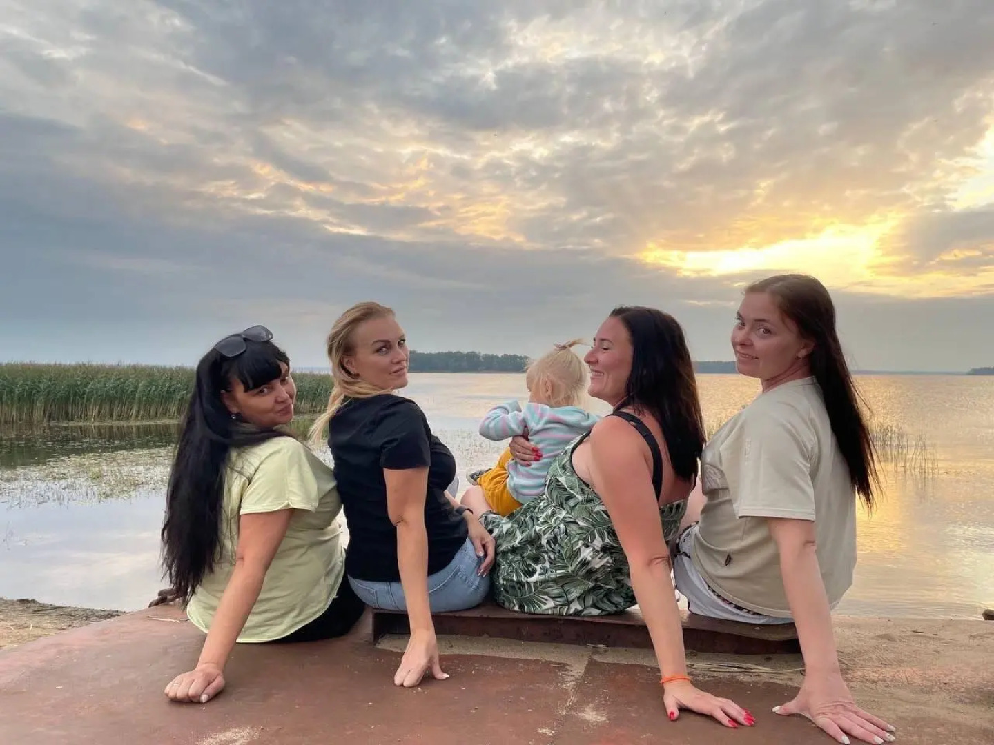 Спортивно-рыболовная база Здешево